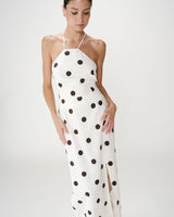 Fitted polka dot long dress with open back ecru Wyella