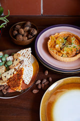 HKLiving 70s ceramics dinner plates Bedrock set