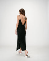 Long linen dress with V-neck and tied open back noir Wendra