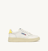 MEDALIST LOW SNEAKERS IN WHITE AND LEMON MERINGUE LEATHER (WOMAN)