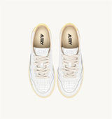 MEDALIST LOW SNEAKERS IN WHITE AND LEMON MERINGUE LEATHER (WOMAN)