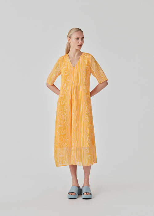 DonteMD long print dress - Peachy swirl