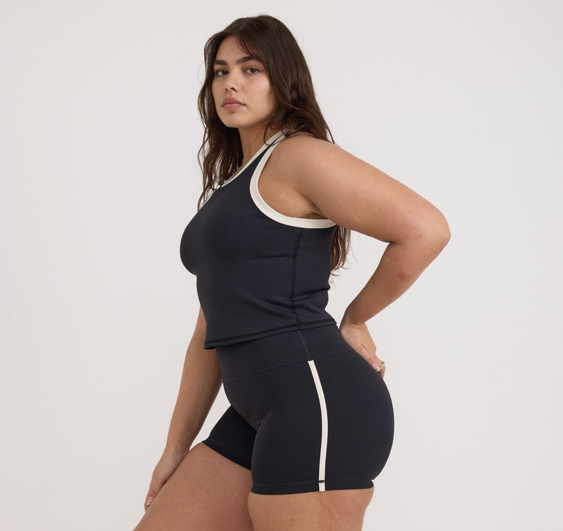 ACTIVE FLOW BIKE SHORTS - BLACK