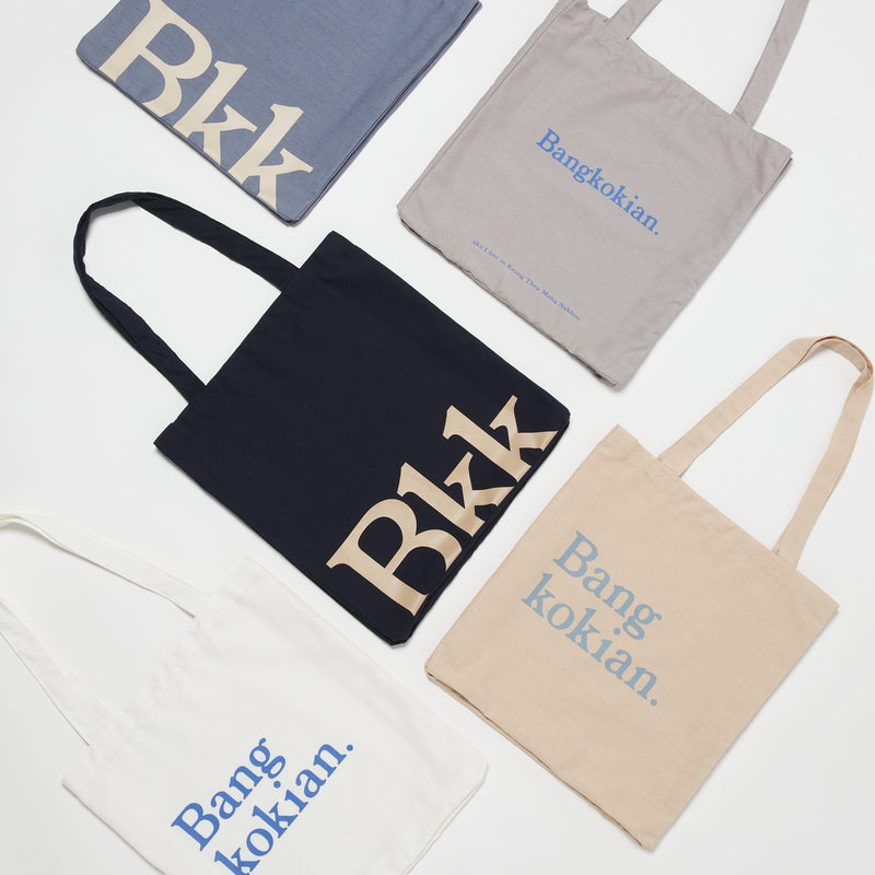 BANGKOKIAN. LINEN BAG - BEIGE/BLUE FONT