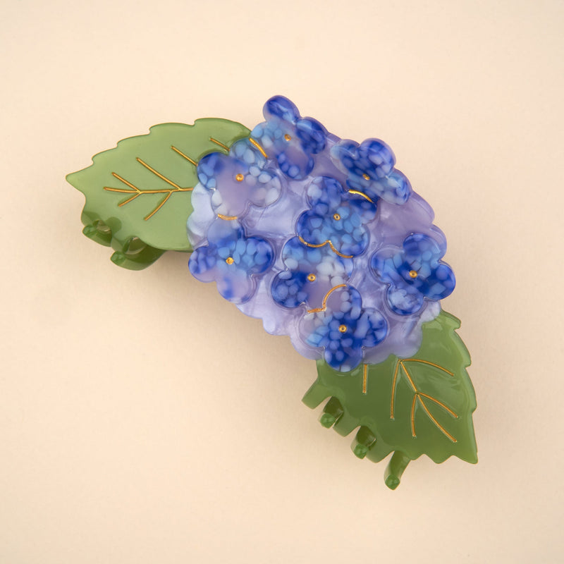 Hydrangea hair claw