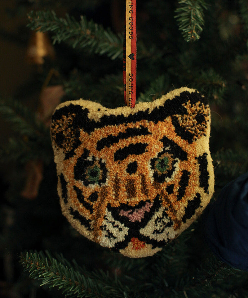 Cloudy Tiger Gift Hanger