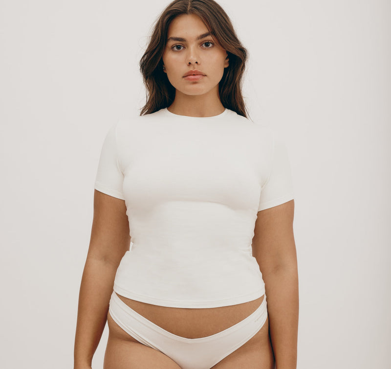 FLEX TEE - OFF WHITE