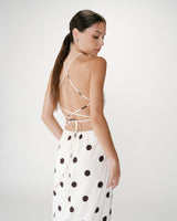 Fitted polka dot long dress with open back ecru Wyella