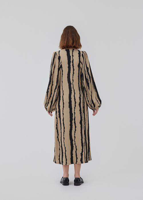 HarlandMD Print Dress - Torn Lines