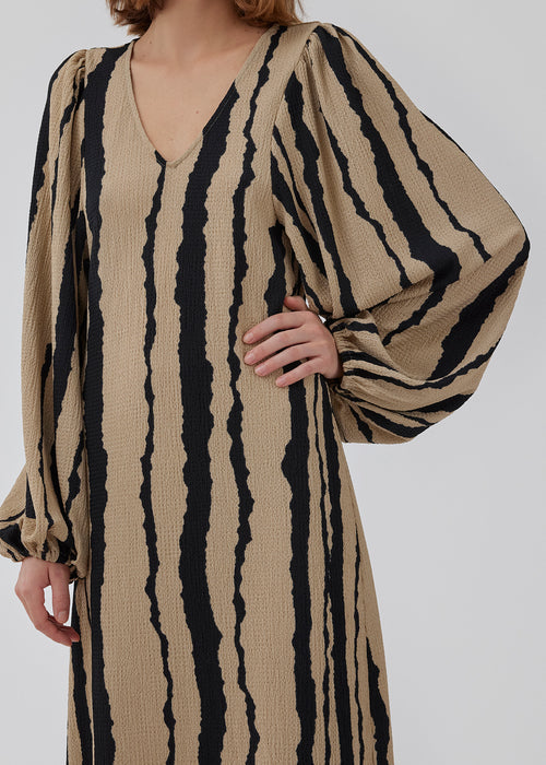 HarlandMD Print Dress - Torn Lines