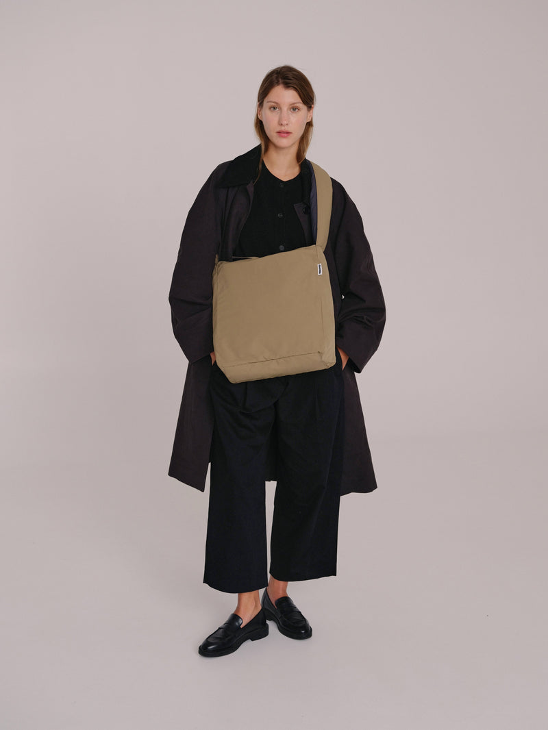 LUCA BAG - COAL/SAGE