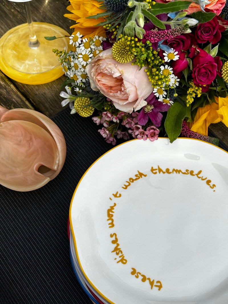 Maegen - Slogan Plate - Yellow