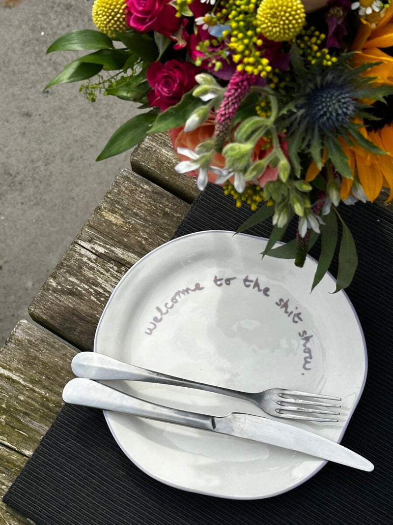 Maegen - Slogan Plate - Lilac