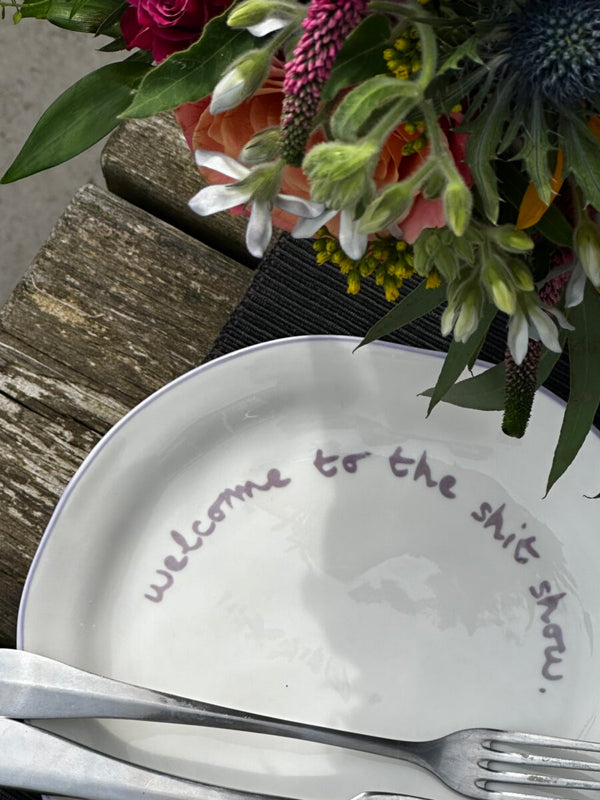 Maegen - Slogan Plate - Lilac