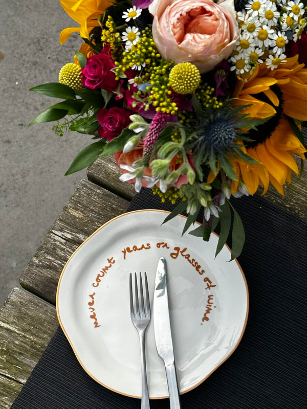 Maegen - Slogan Plate - Orange - Never count years