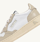MEDALIST LOW SNEAKERS IN WHITE AND TIDAL FOAM LEATHER (WOMAN)