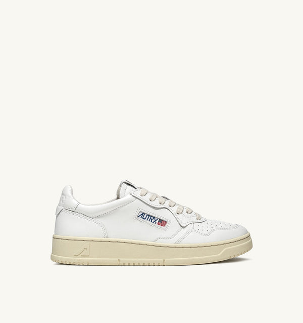 MEDALIST LOW SNEAKERS IN WHITE LEATHER (MAN)