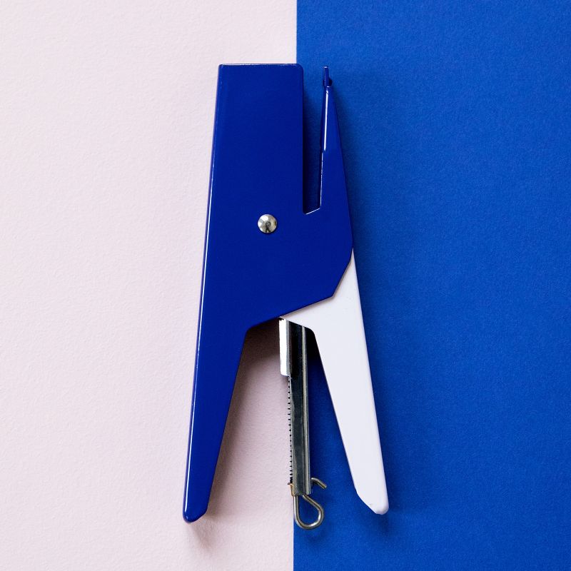 PAPIER TIGRE Stapler - Cobalt Pink