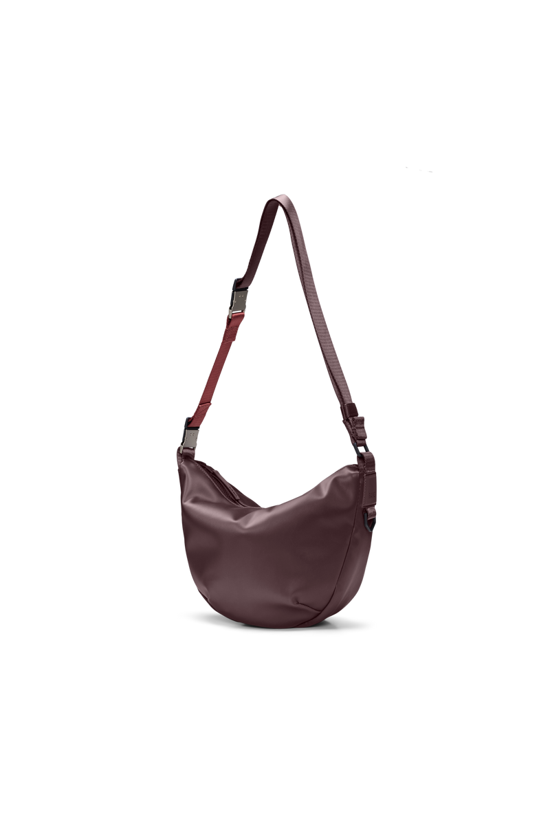 Rains Valera Shoulder Bag W3 Depth
