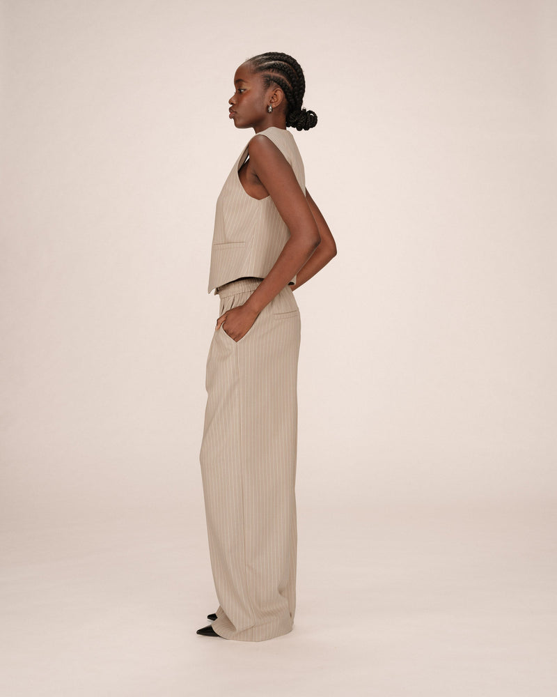 SISTER_FW25111013_GREIGE