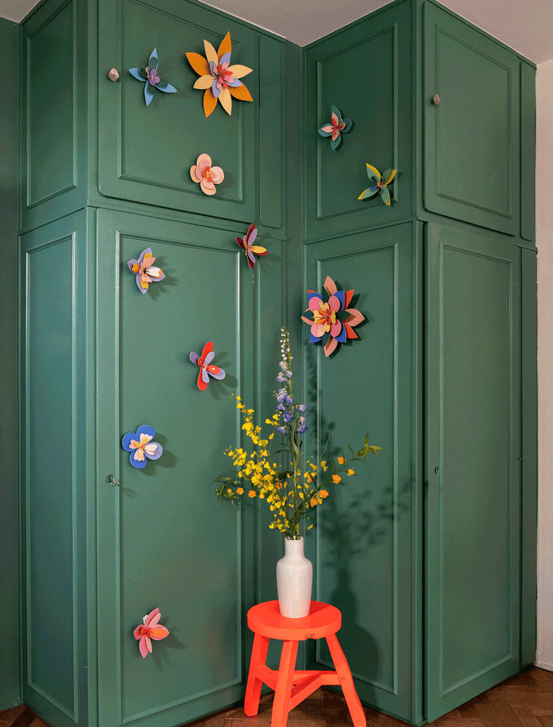 Medium Wall Flower - Apricot Sorbet