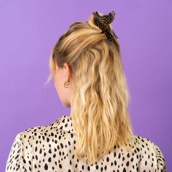 THRUSH HAIR CLIP