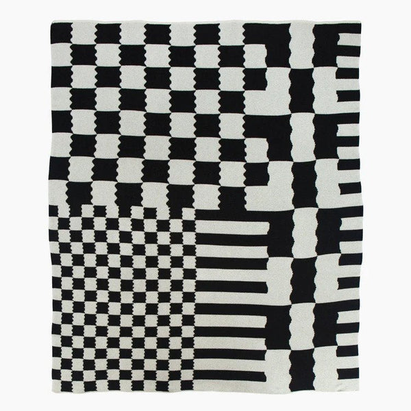 Chilton (Black/White) Knit Blanket1