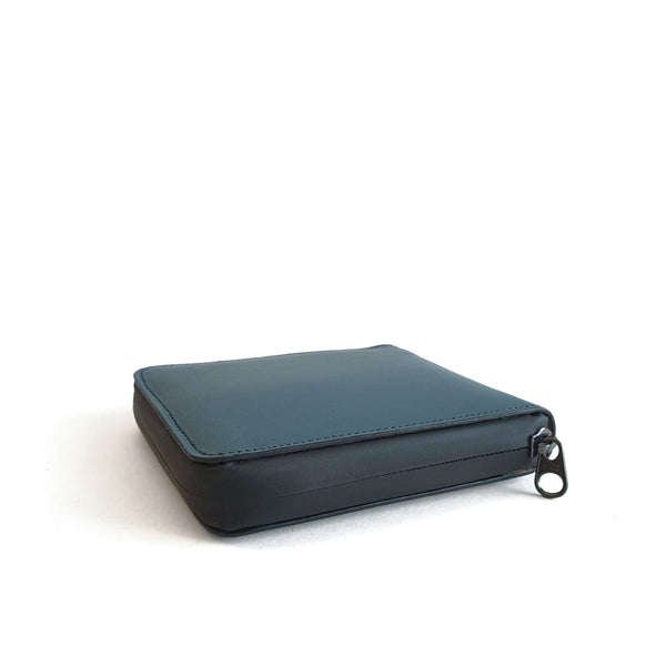 The Sleeveless Garden Solid Square zip wallet