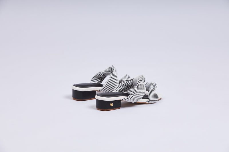 Plisse Double Knot Slide Sandals - Black & White