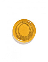 PLATE L SUNNY YELLOW SWIRL-DOTS BLACK FEAST